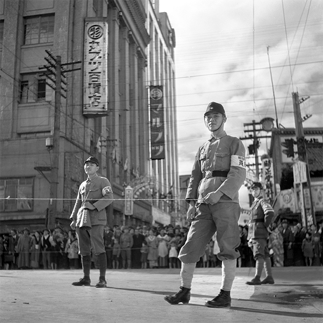戦争の時代 1 年代：〔昭和10年代〕　場所：岐阜市　近藤龍夫氏撮影