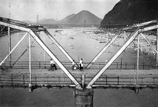 まちかどの風景 12年代：昭和30年ごろ　場所：岐阜市　近藤龍夫氏撮影