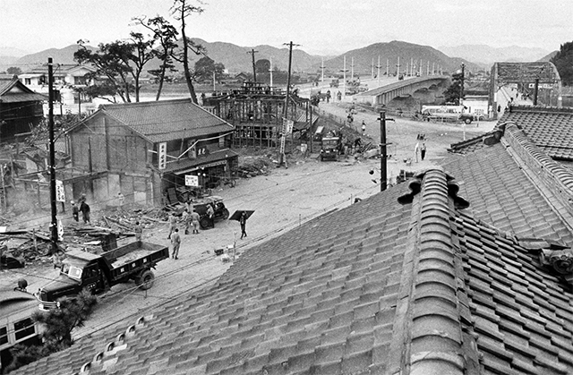 まちかどの風景 14年代：昭和31年　場所：岐阜市　近藤龍夫氏撮影