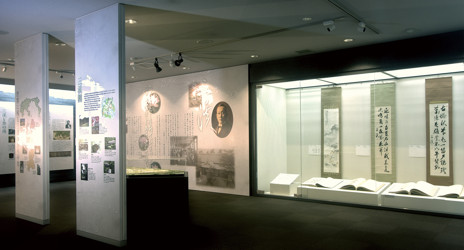 Scenes of exhibitions in Hara Sankei Memorial Room